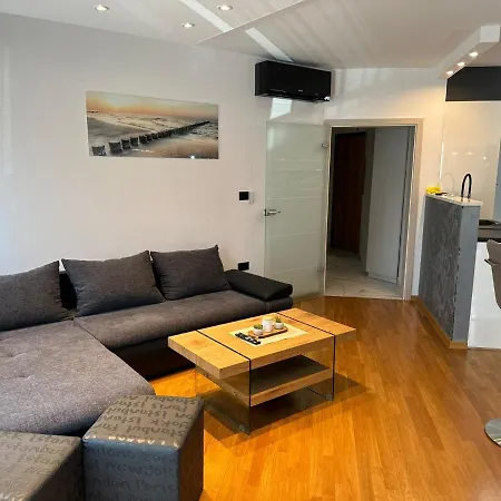 Appleonlux Apartment Umag Exterior photo